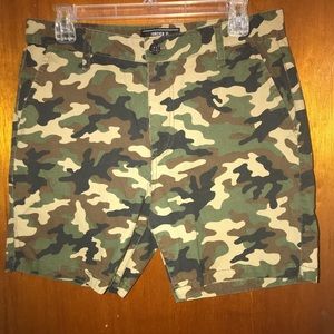 Army colored cargo shorts